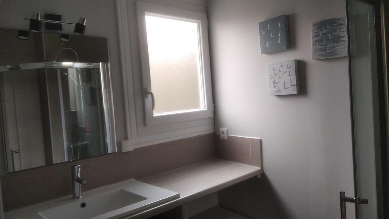 Idealement Situe, Tout A Pied, 60M2 Saint-Georges-de-Didonne Exteriör bild